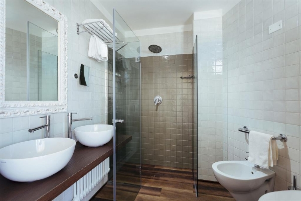 BEST WESTERN MAISON B HOTEL